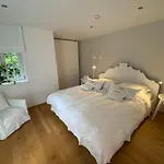 Landhaus Am Plattenbichl - Luxus Apartment mit Privat-Pool und Sauna
